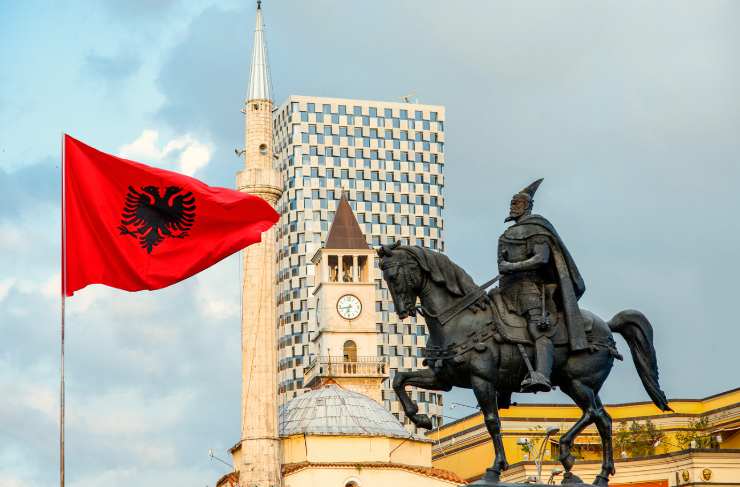 albania la bandiera 